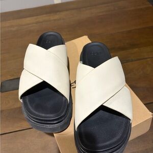 UGG Women's Crysta Slide Sandals in Cream and Black